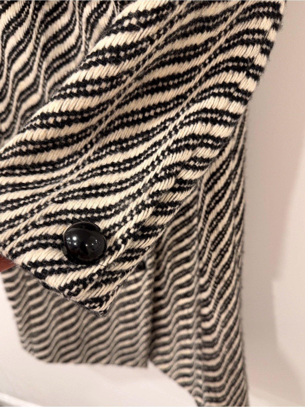 Milly of New York Textured Wool Black Ivory Zig Zag Pattern Coat Size 4 - Picture 7 of 15